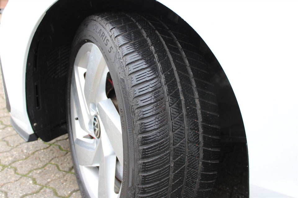 VW Golf VIII 1,4 GTE DSG 5d