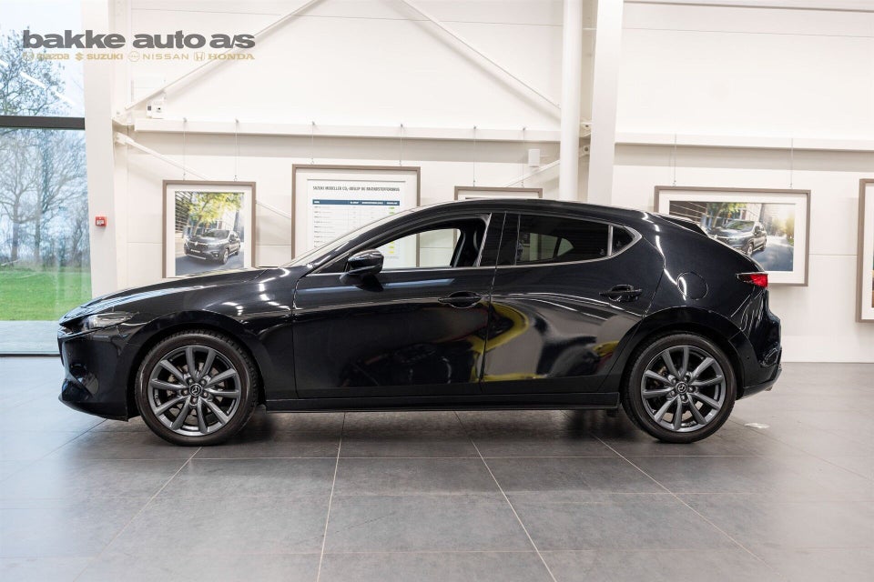 Mazda 3 2,0 e-SkyActiv-G 150 Cosmo Tech aut. 4d