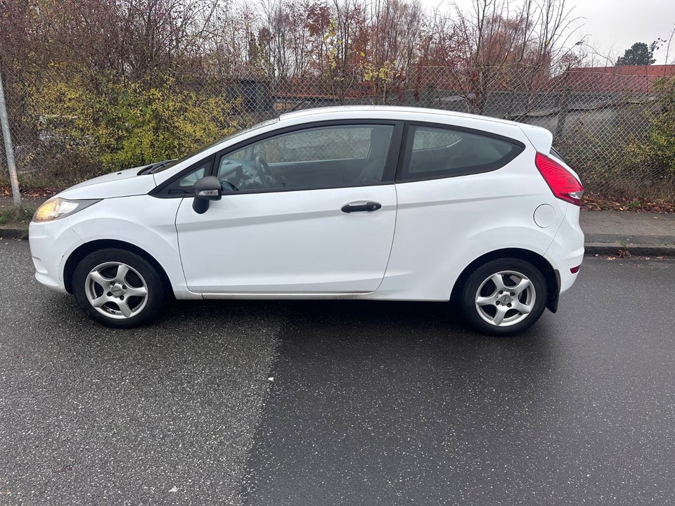 Ford Fiesta 1,25 60 Titanium 3d