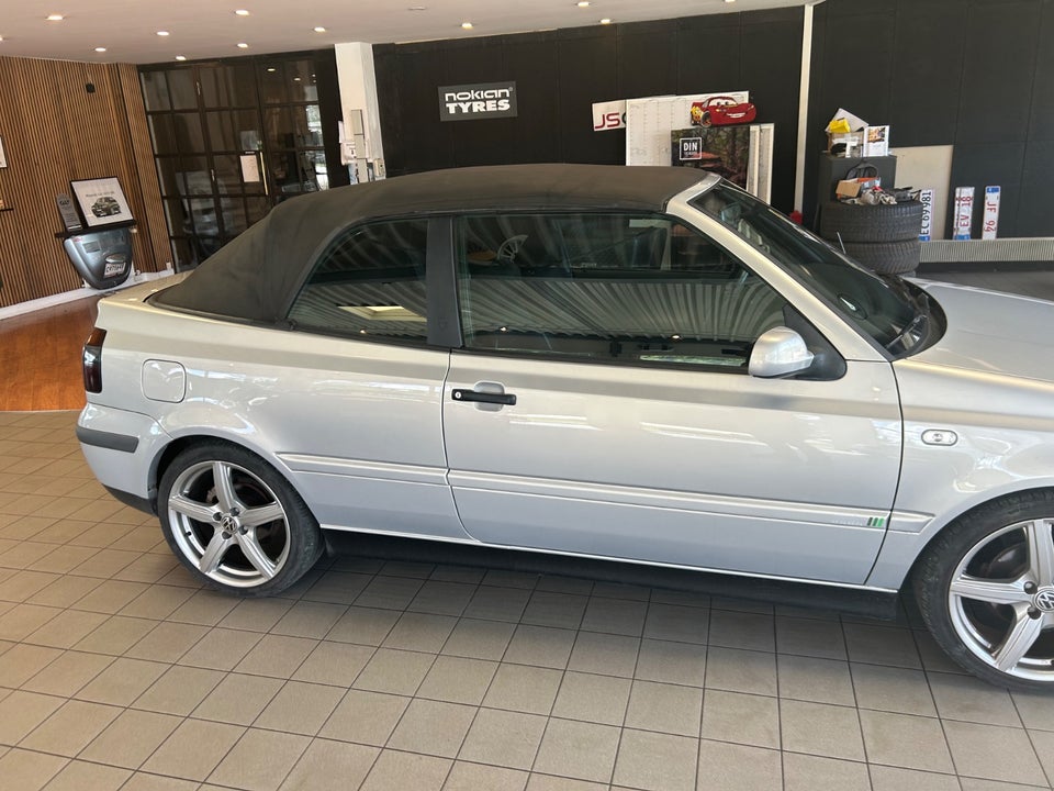VW Golf IV 1,6 Comfortline Cabriolet 2d