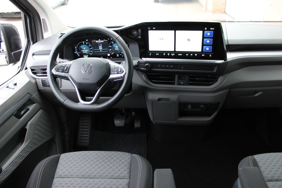 VW e-Caravelle 64 Life SWB