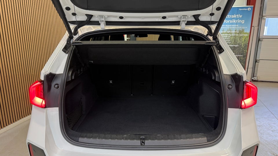 BMW iX1 xDrive30 Fully Charged M-Sport 5d