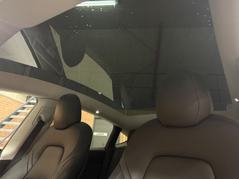 Tesla Model Y Long Range AWD 5d