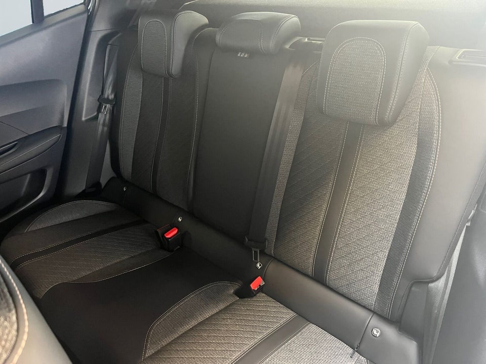 Peugeot e-2008 50 Allure 5d