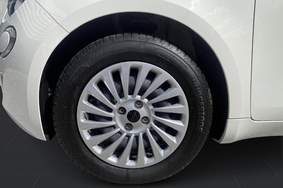 Fiat 500e 42 Icon 3d