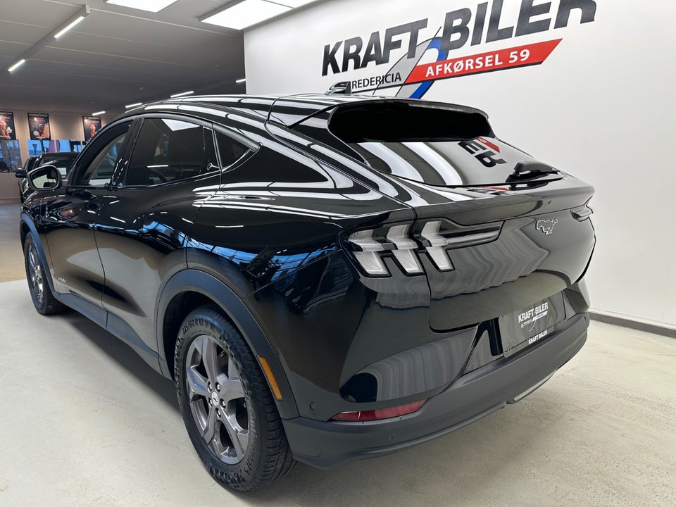 Ford Mustang Mach-E 70 Premium Standard Range 5d