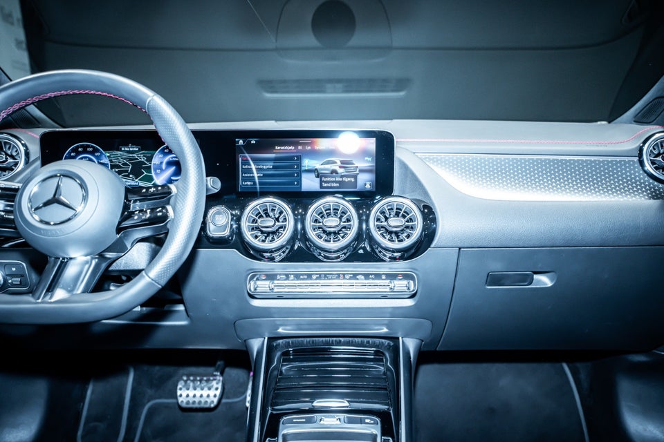 Mercedes EQA350 AMG Advance 4Matic 5d