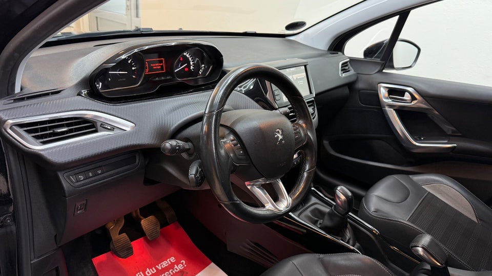 Peugeot 2008 1,2 e-THP 110 Allure 5d