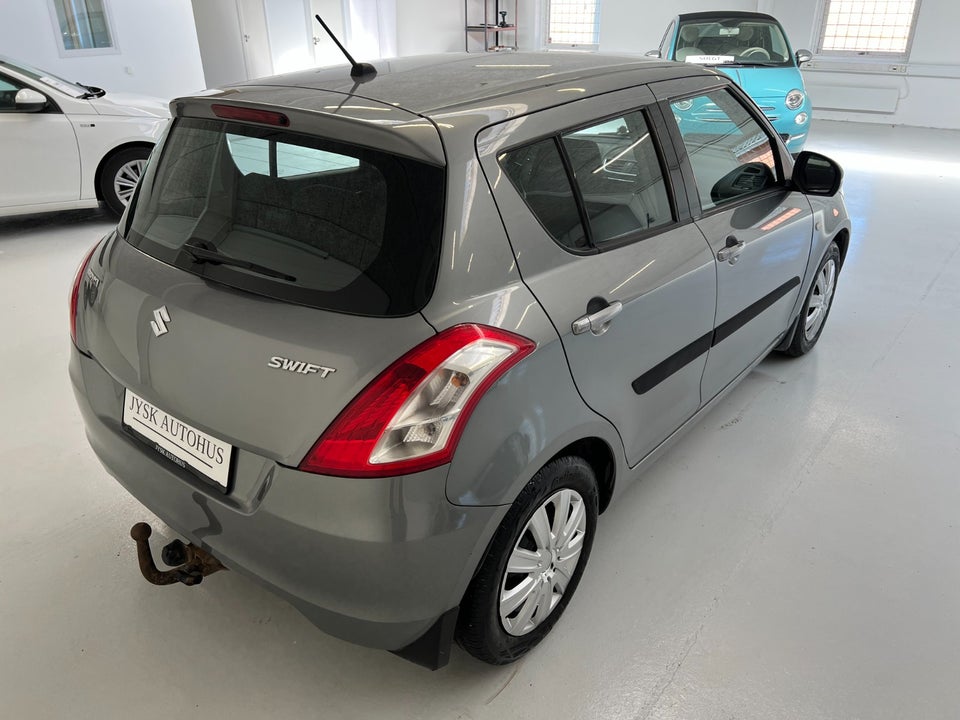 Suzuki Swift 1,2 Young 5d