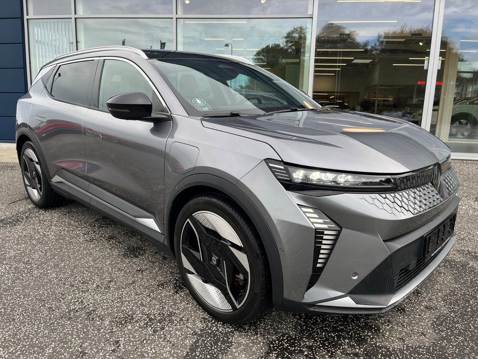 Renault Scenic E-Tech 87 Iconic 5d
