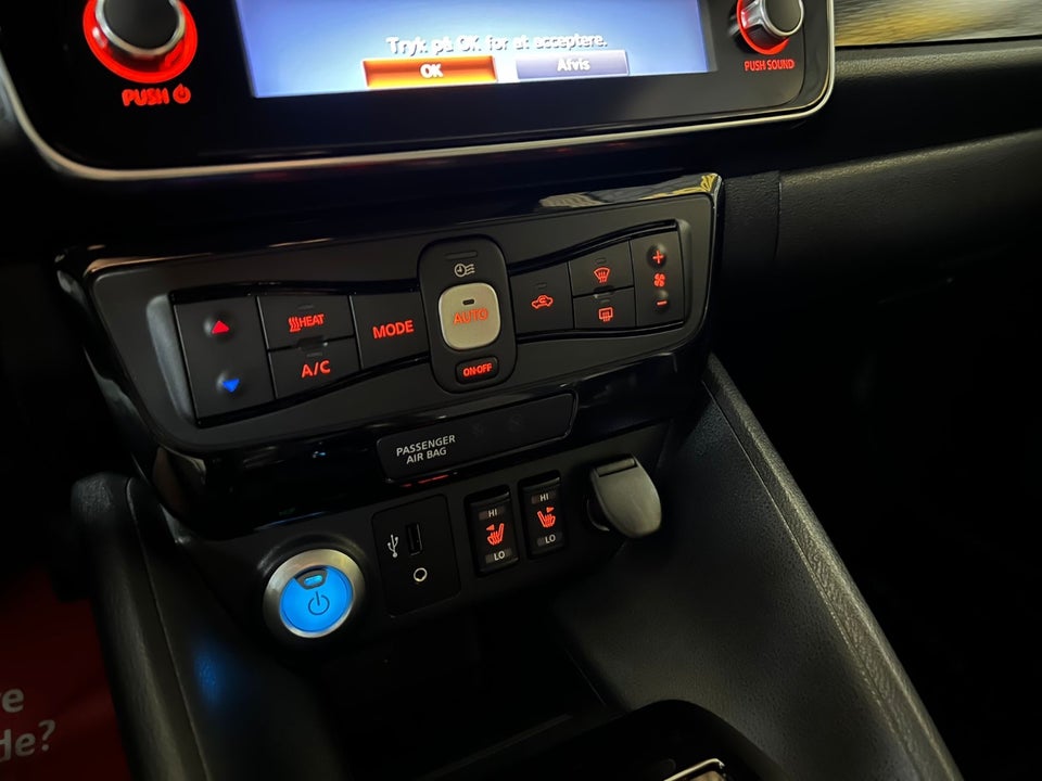 Nissan Leaf 40 N-Connecta 5d