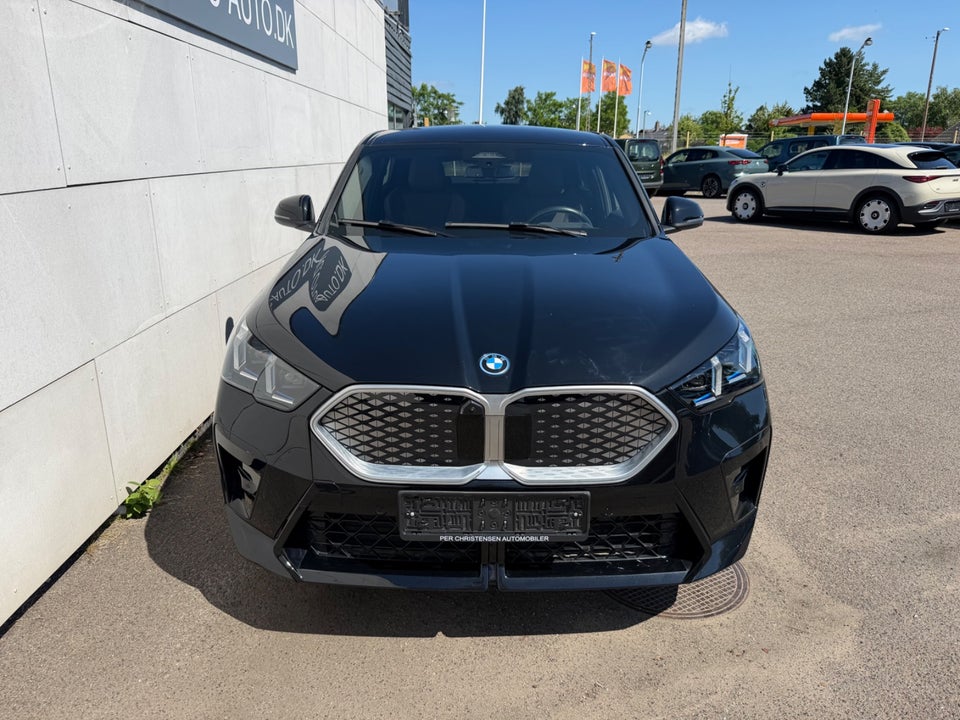 BMW iX2 eDrive20 Fully Charged M-Sport 5d
