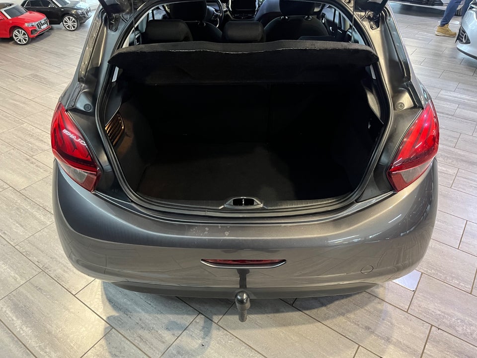 Peugeot 208 1,6 BlueHDi 100 Desire 5d