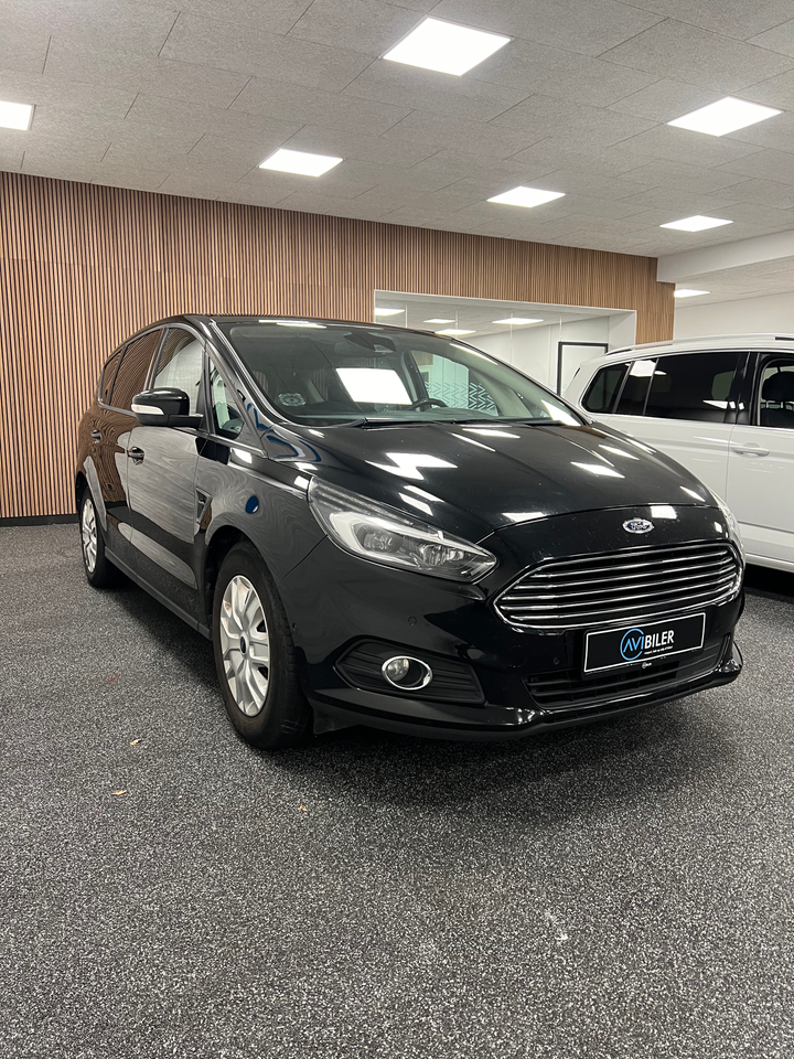 Ford S-MAX 2,0 TDCi 150 Titanium aut. 5d