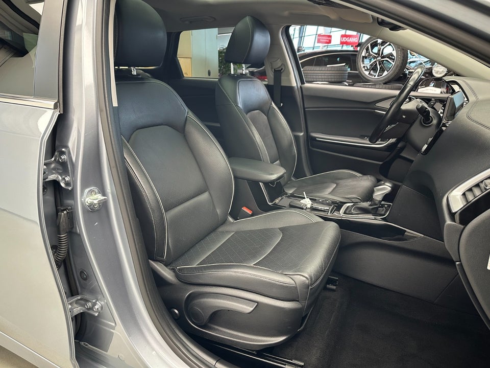 Kia Ceed 1,6 PHEV Upgrade Premium SW DCT 5d