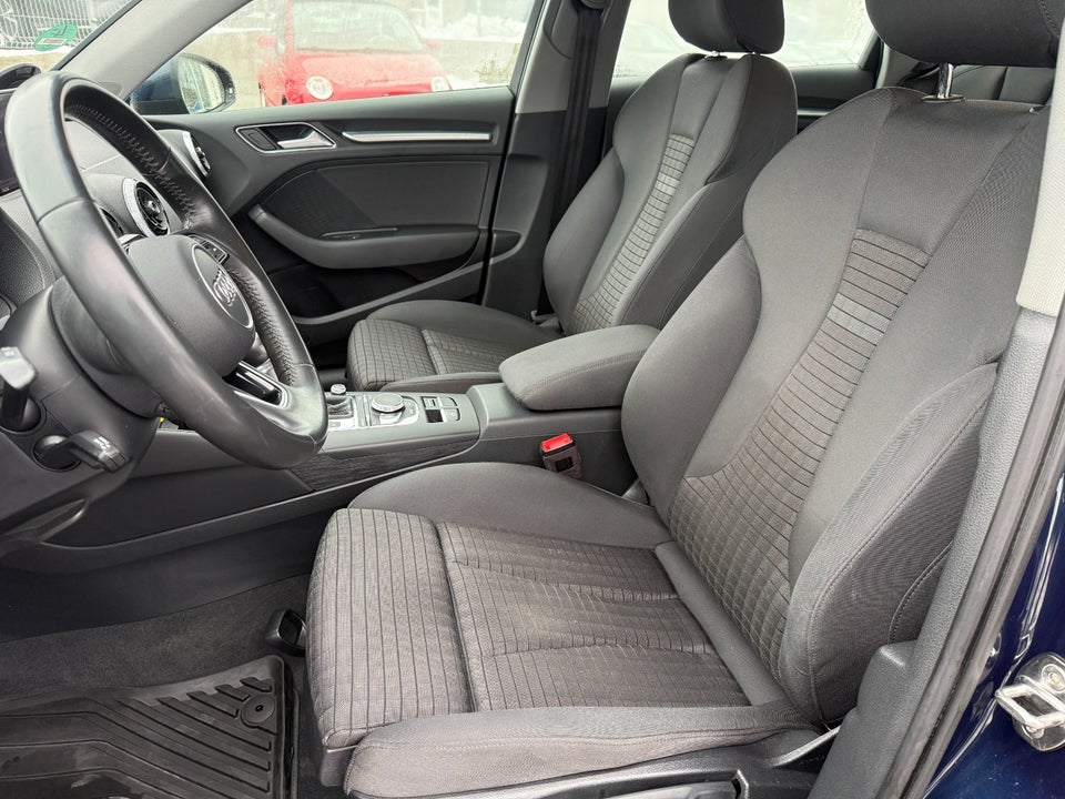 Audi A3 35 TFSi Sport Limited plus Sportback S-tr. 5d