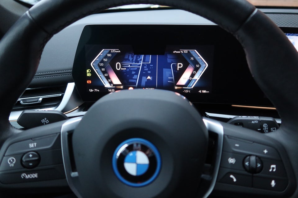 BMW iX1 eDrive20 X-Line 5d