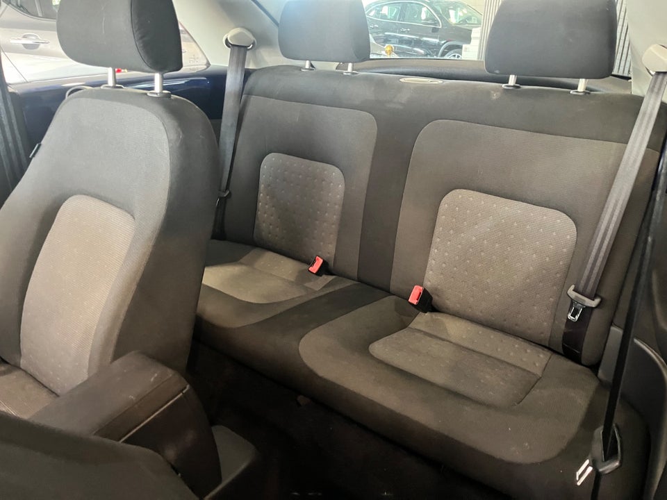 VW New Beetle 1,6 Trendline 2d