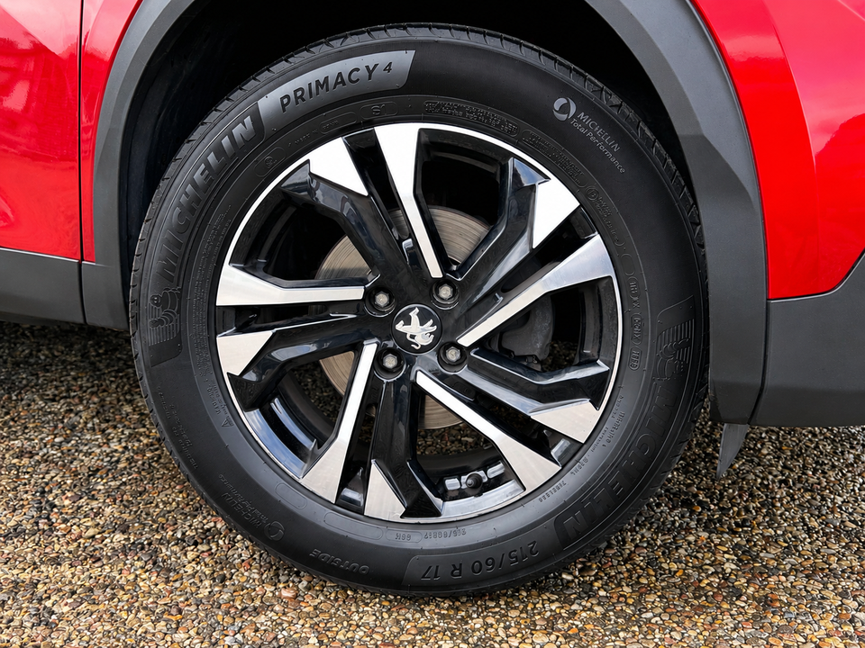 Peugeot 2008 1,2 PureTech 130 Allure 5d