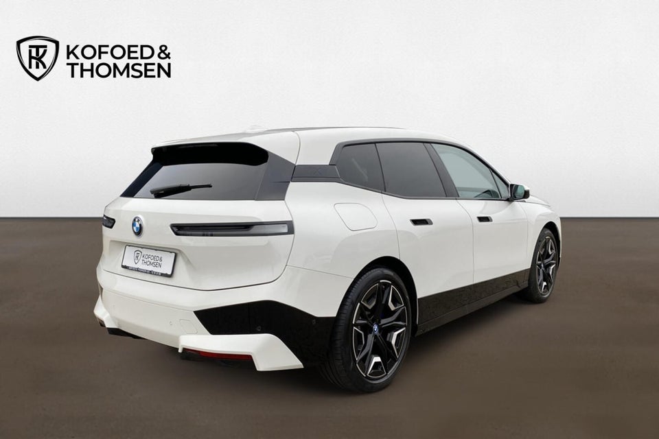 BMW iX xDrive40 Sport 5d