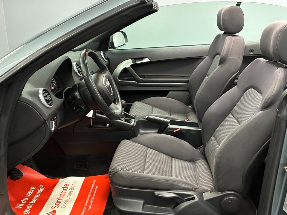 Audi A3 1,8 TFSi Attraction Cabriolet 2d