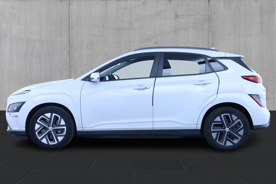 Hyundai Kona 64 EV Business 5d