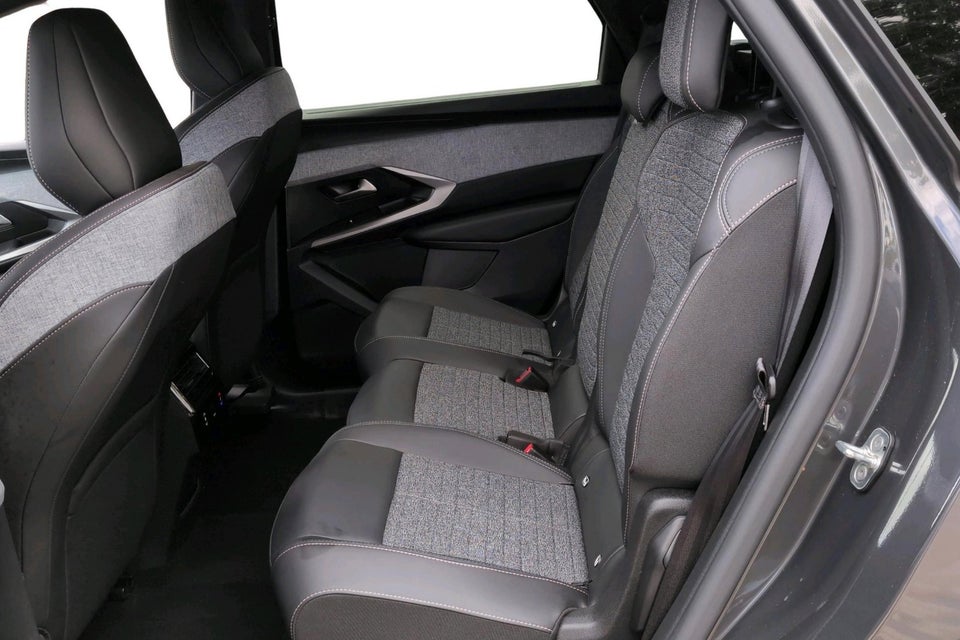Peugeot e-5008 77 Allure 7prs 5d