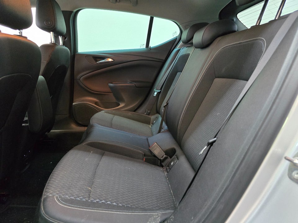 Opel Astra 1,4 T 150 Innovation 5d