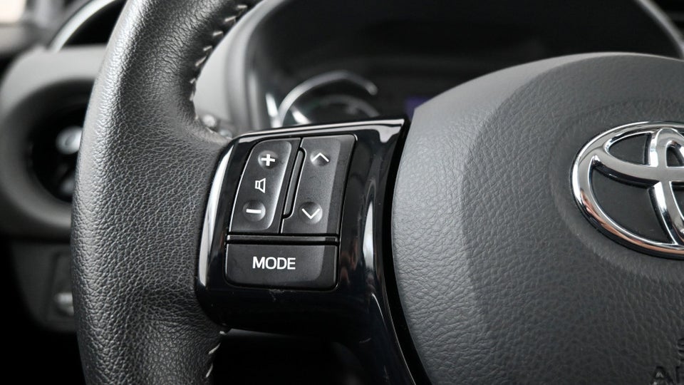 Toyota Yaris 1,5 Hybrid H2 e-CVT 5d