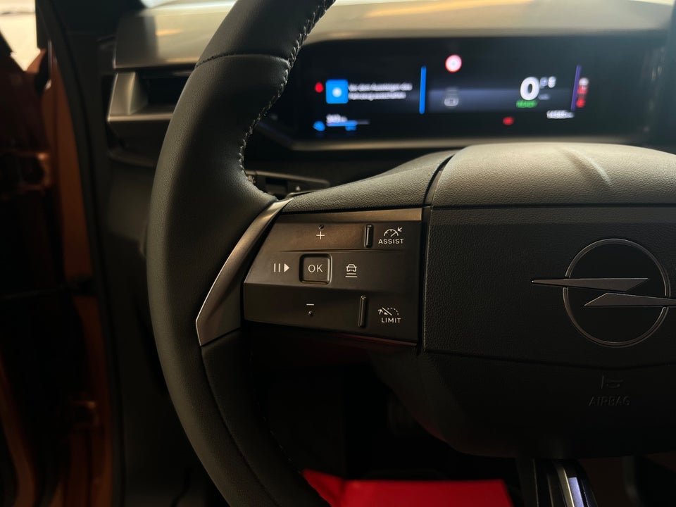 Opel Grandland-e 82 Edition 5d