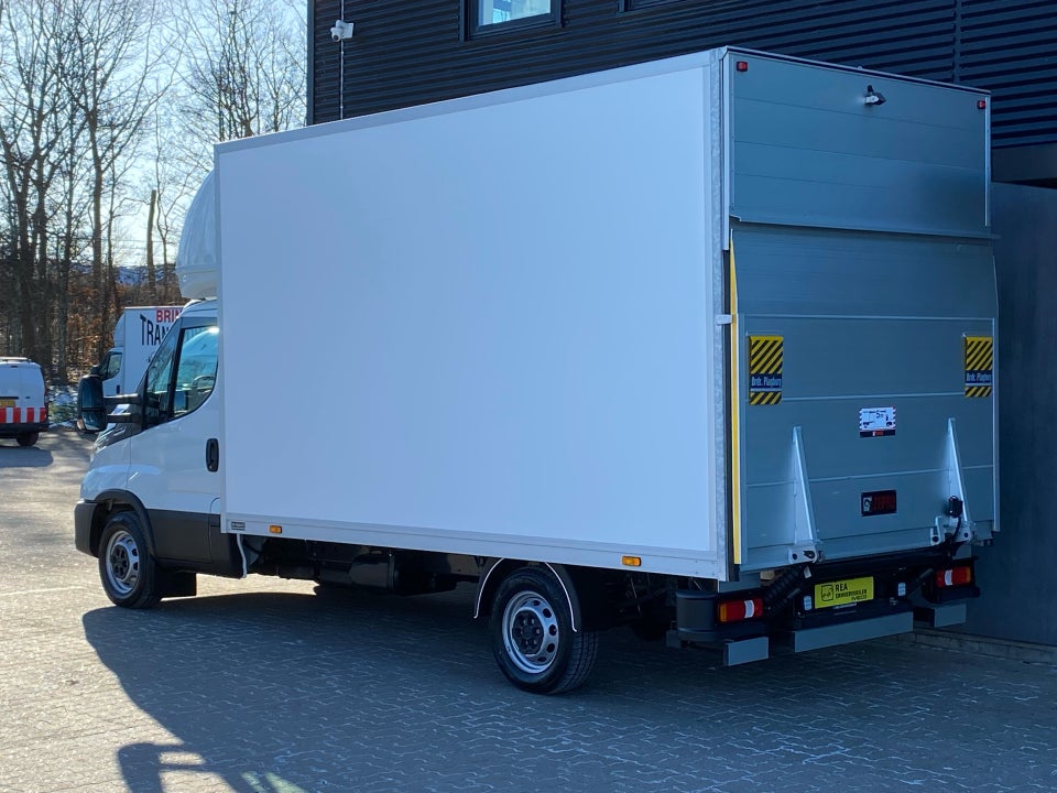 Iveco Daily 3,0 35S18 4100mm Alukasse m/lift AG8