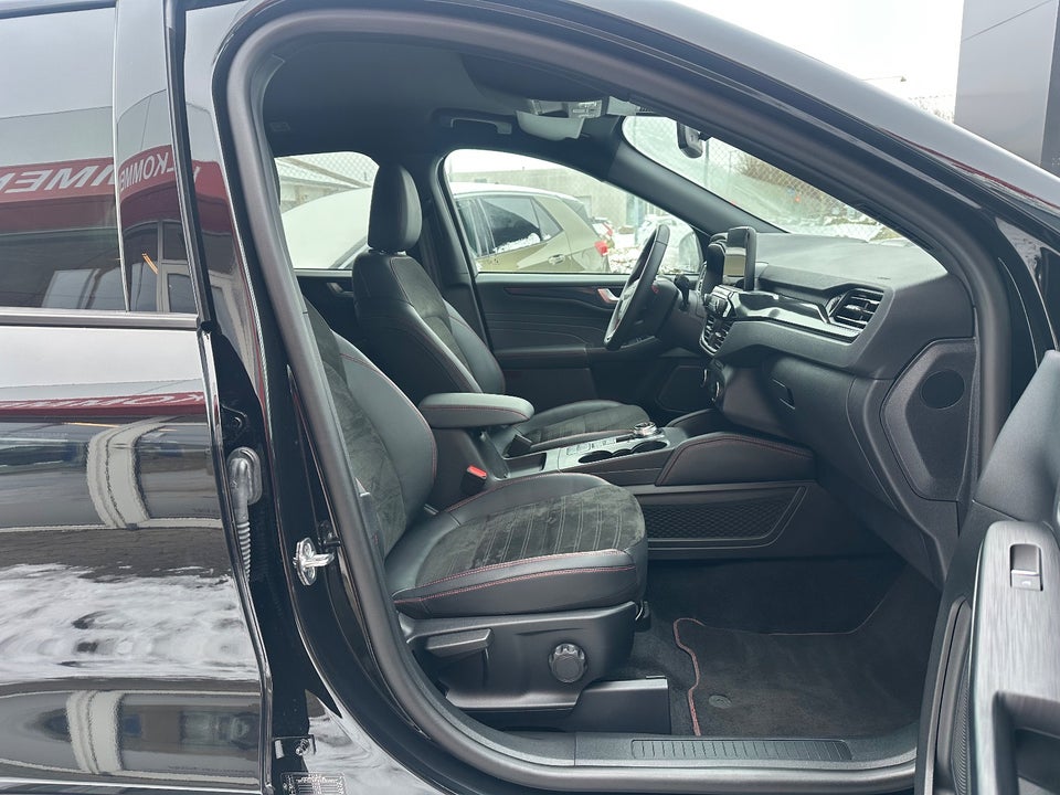 Ford Kuga 2,5 PHEV ST-Line X CVT 5d