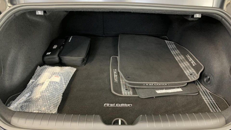 Hyundai Ioniq 6 77 First Edition AWD 4d