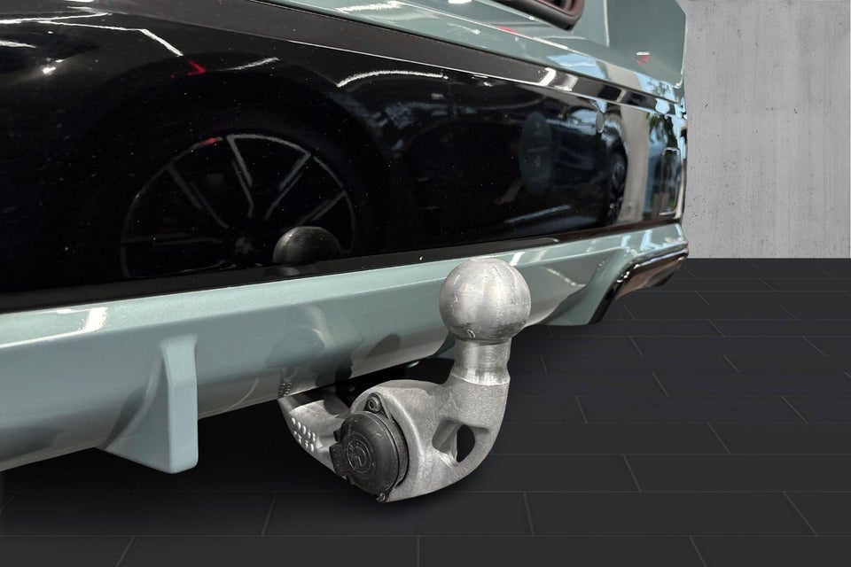 BMW iX1 xDrive30 Fully Charged 5d