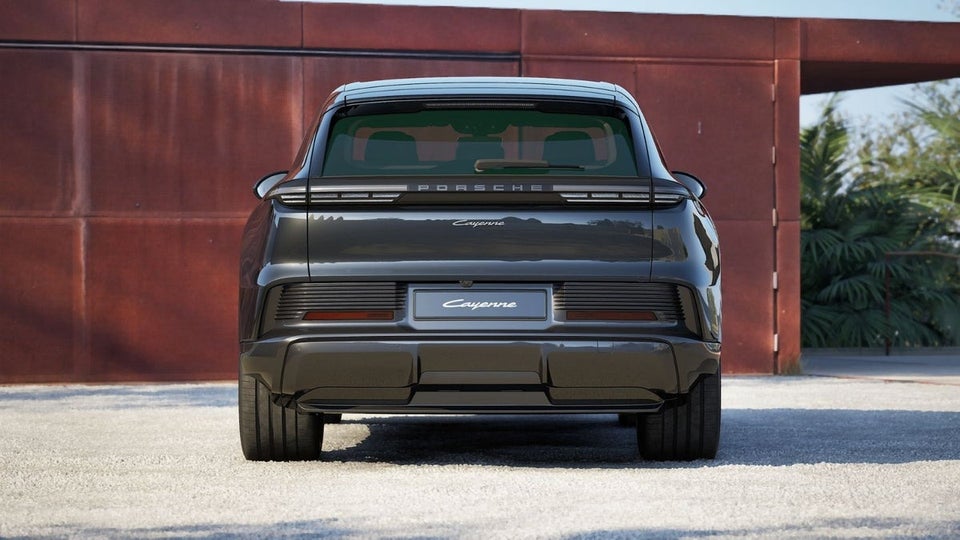 Porsche Cayenne Electric 5d