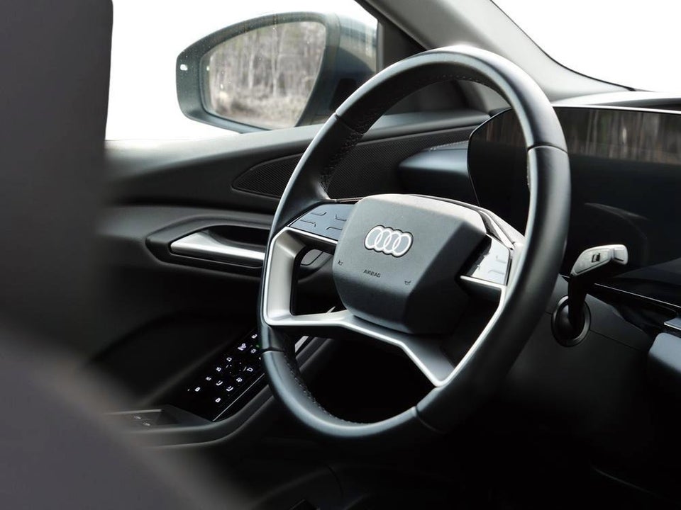 Audi Q6 e-tron Progress performance 5d