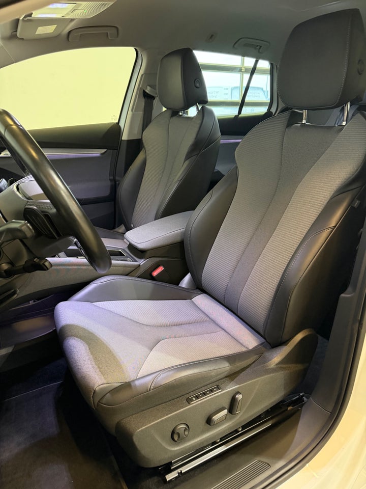 Skoda Enyaq 80 iV Plus Loft 5d