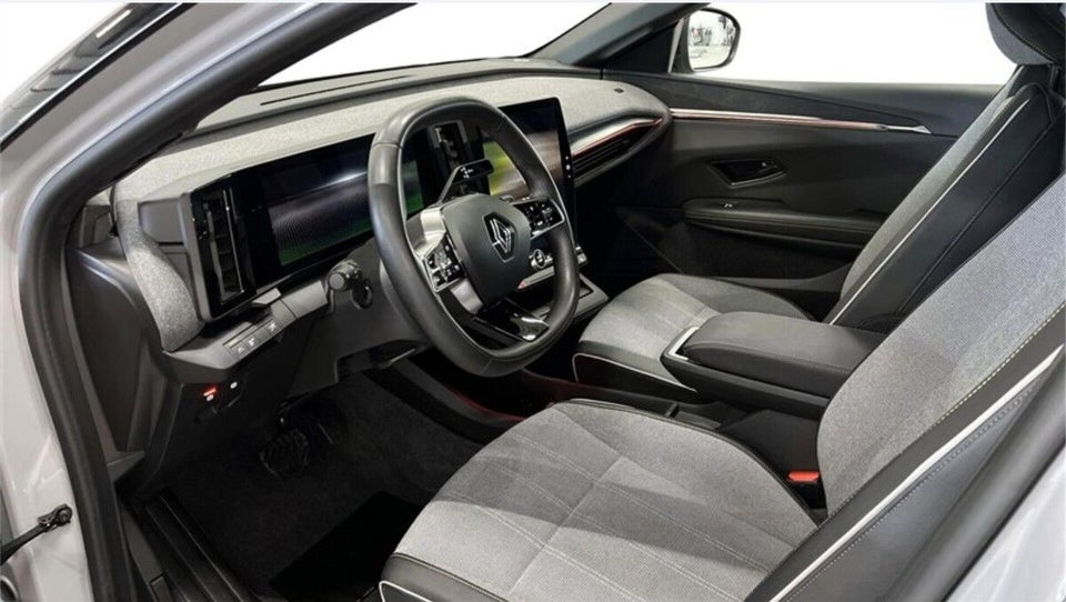 Renault Megane E-Tech 60 Techno 5d