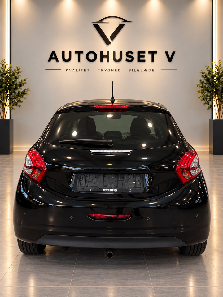 Peugeot 208 1,2 VTi Allure 5d