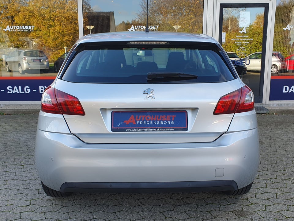 Peugeot 308 1,6 BlueHDi 120 Allure 5d