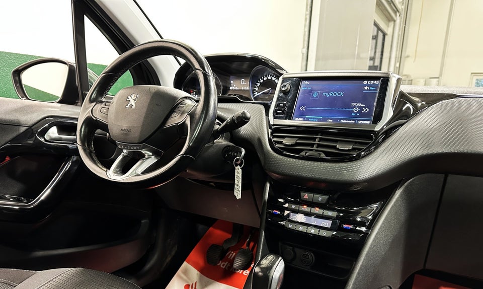 Peugeot 208 1,6 BlueHDi 100 Allure Sky 5d