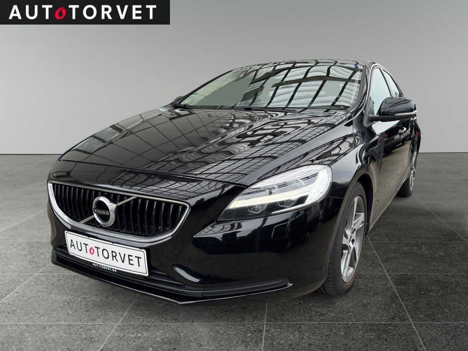 Volvo V40 2,0 D2 120 Kinetic 5d