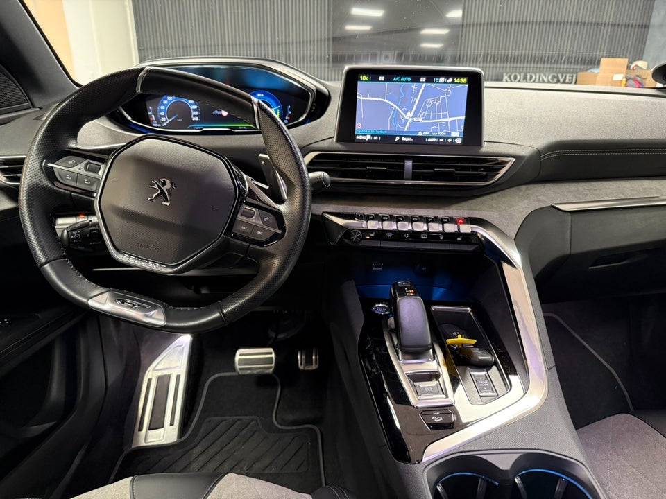 Peugeot 3008 1,6 Hybrid4 GT Pack EAT8 5d