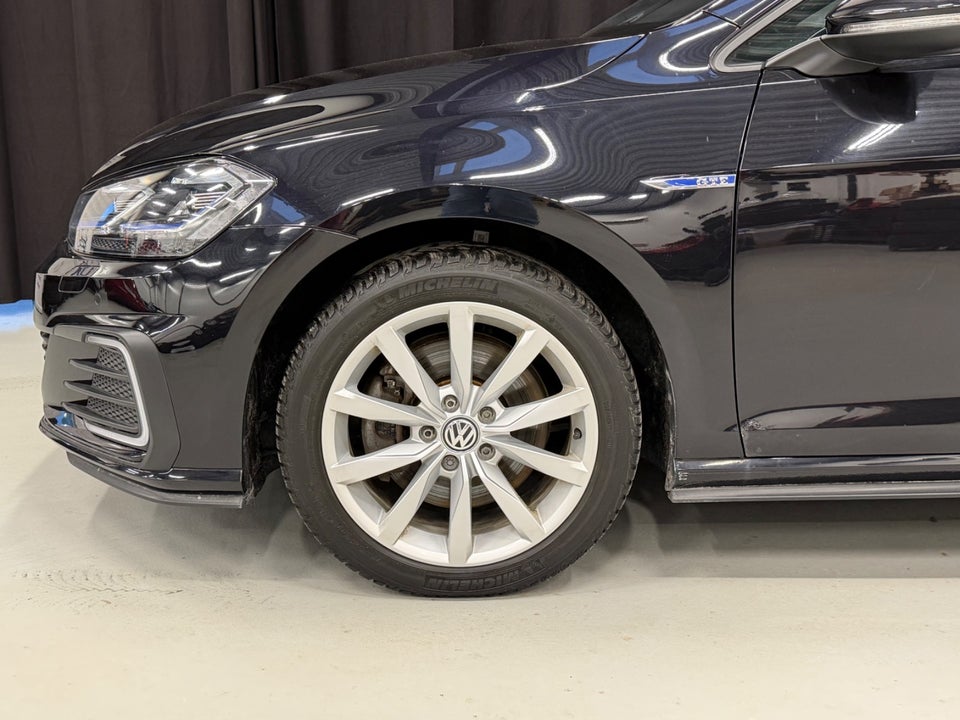 VW Golf VII 1,4 GTE DSG 5d