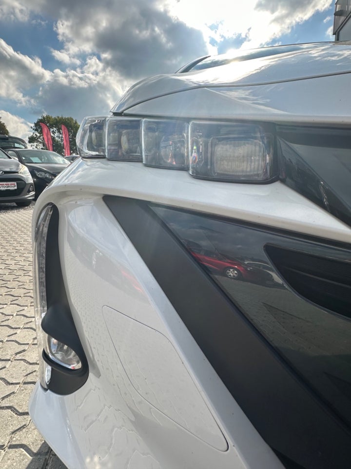 Toyota Prius 1,8 Plug-in Hybrid H3 MDS 5d