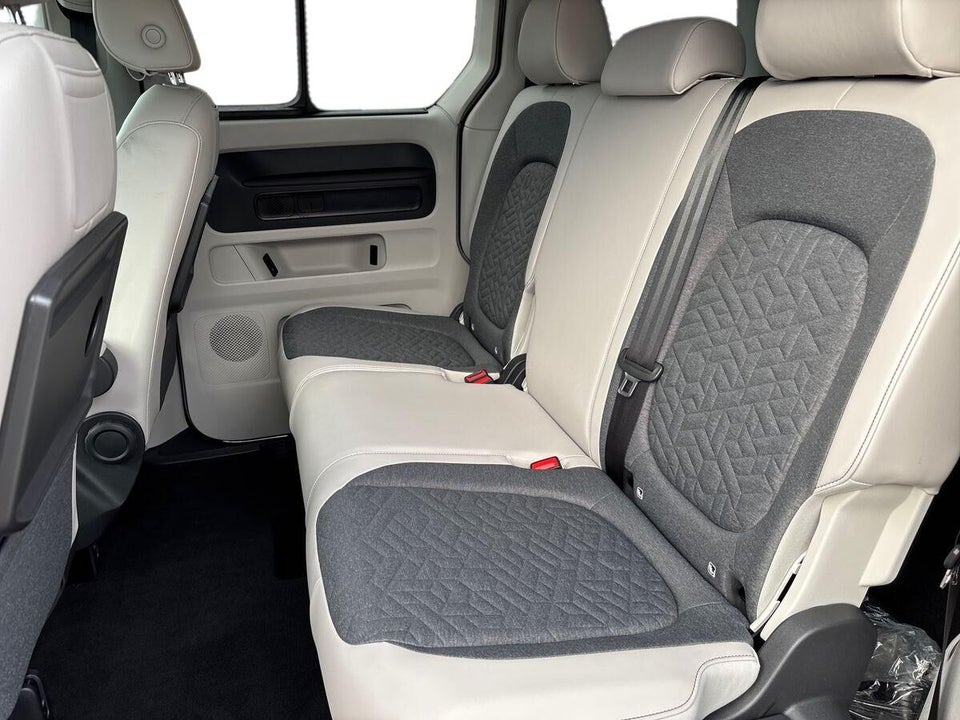 VW ID.Buzz 77 Pro SWB 5d