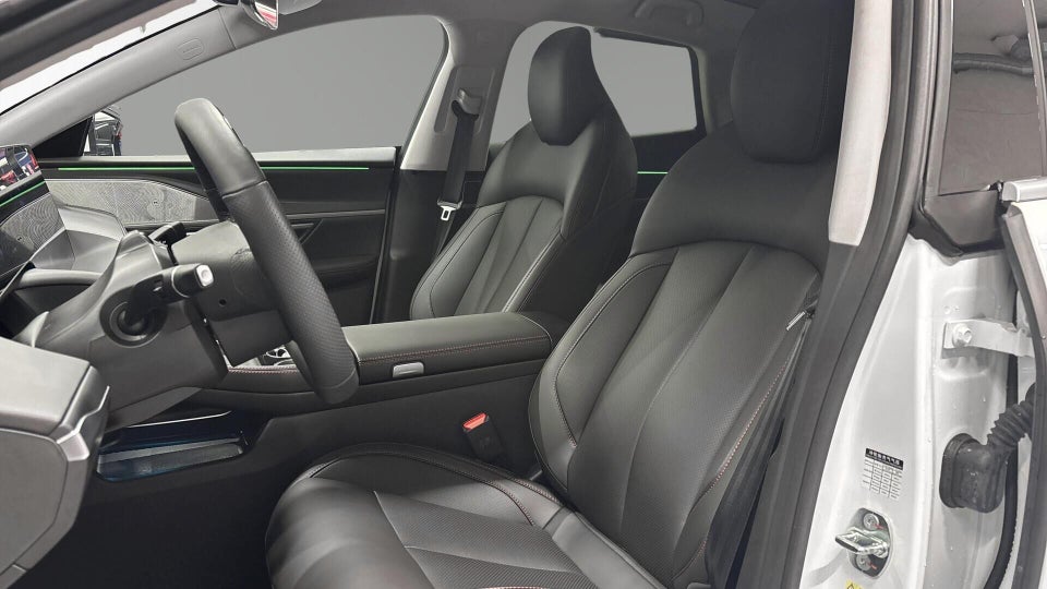 Xpeng P7 Long Range 4d