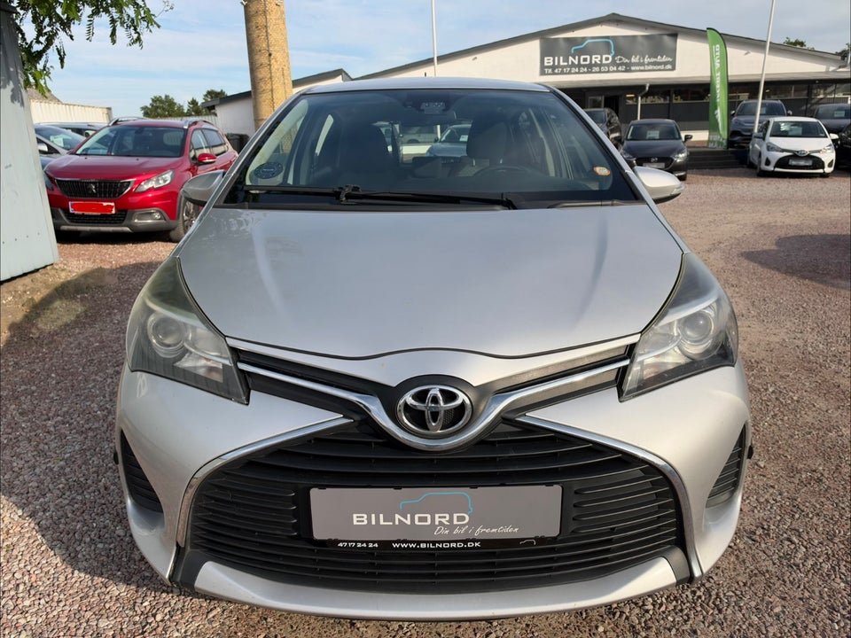 Toyota Yaris 1,3 VVT-i T2 5d