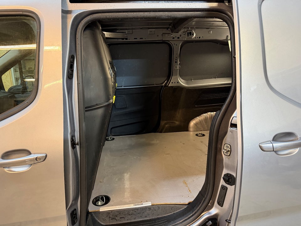 Peugeot Partner 1,5 BlueHDi 130 L2V2 Ultimate EAT8 Van