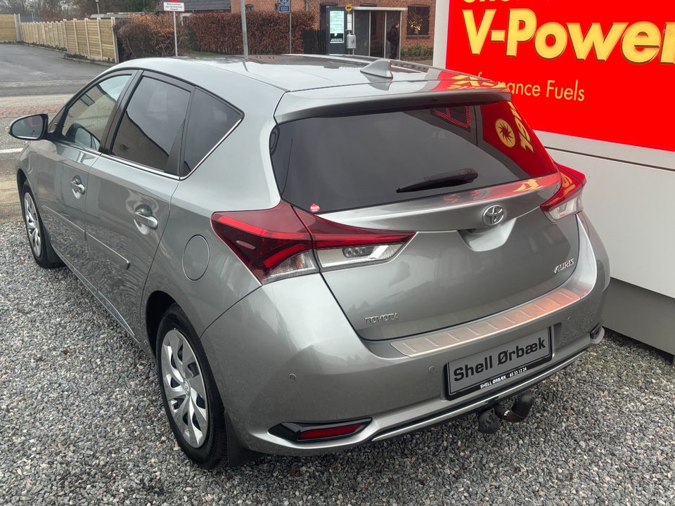 Toyota Auris 1,2 T T2 5d